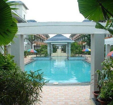 Blue Lily Beach Resort,Puri Exterior photo