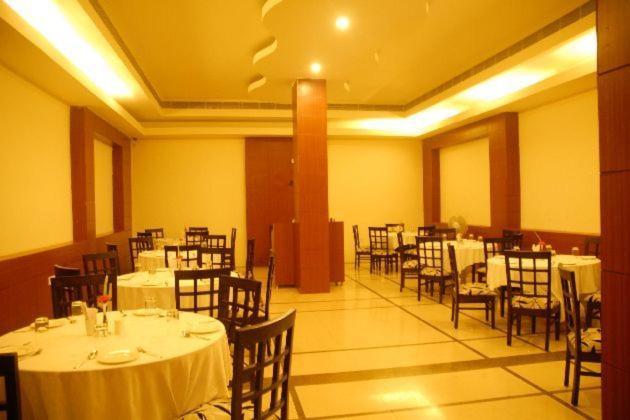 Blue Lily Beach Resort,Puri Exterior photo